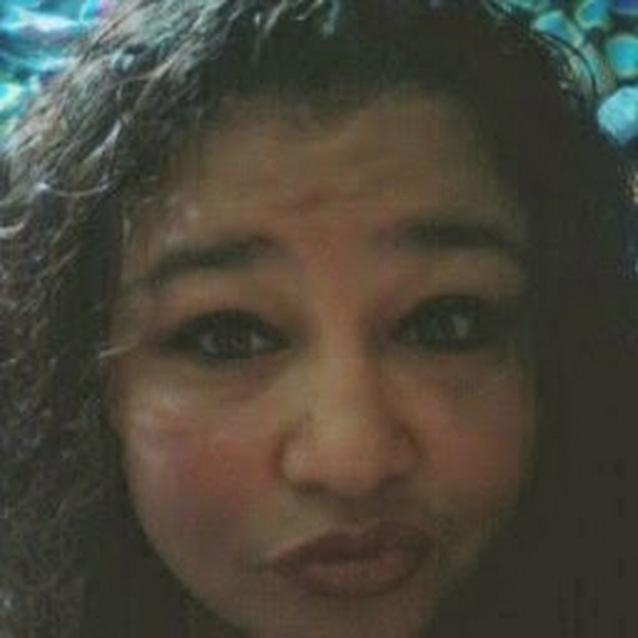 Meet your Posher, Angelique - Picture 1 of 1